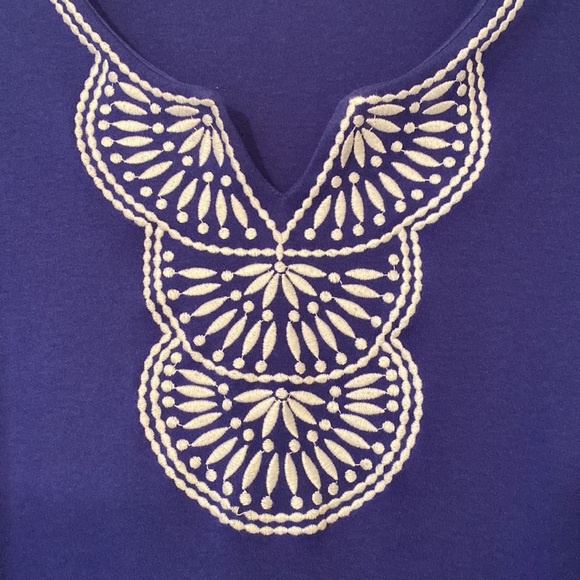 JM Collection V-Neck Embroidered Tunic EUC! - Picture 3 of 7